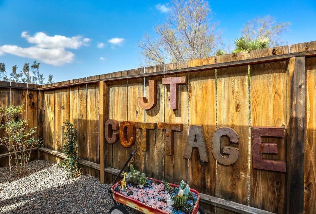 Jt Cottage Yucca Valley Bagian luar foto